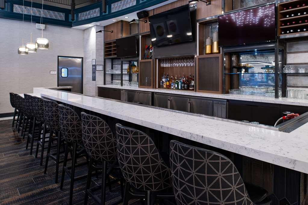 Hilton Garden Inn Kalamazoo Downtown מסעדה תמונה