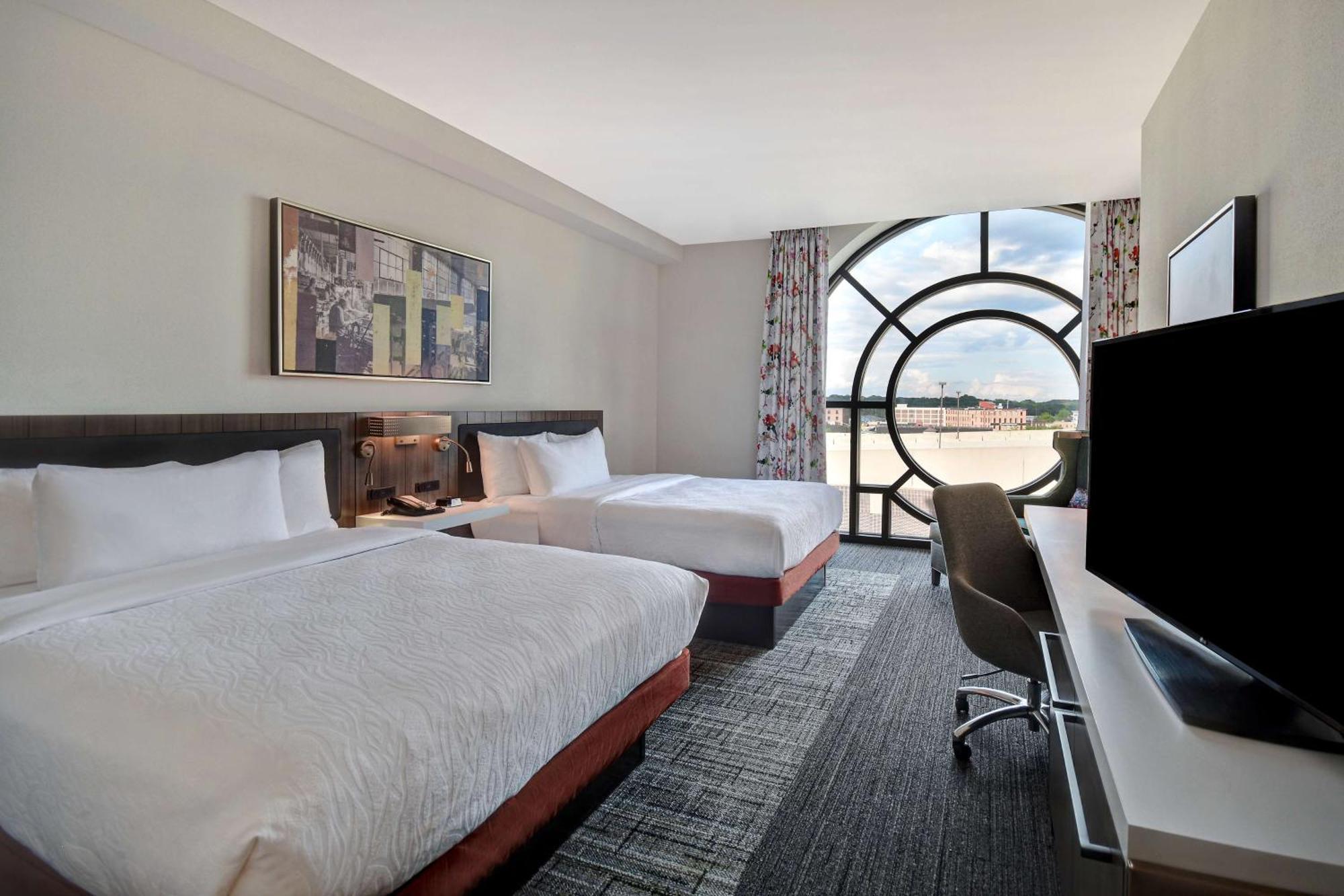 Hilton Garden Inn Kalamazoo Downtown מראה חיצוני תמונה