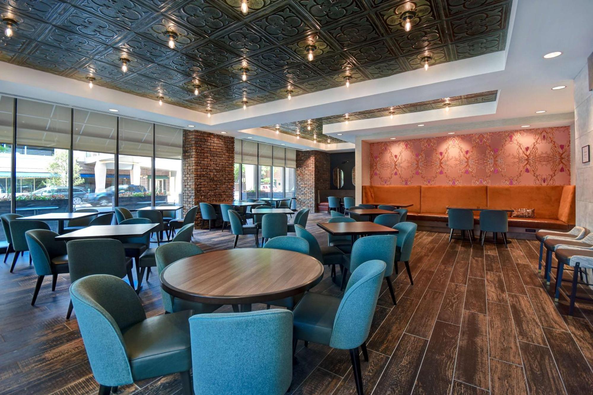 Hilton Garden Inn Kalamazoo Downtown מראה חיצוני תמונה